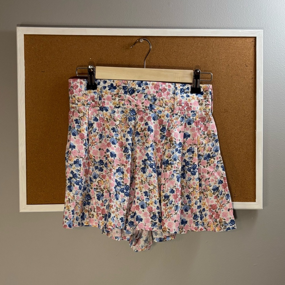 Wallflower Floral Skirt - Picture 2 of 7